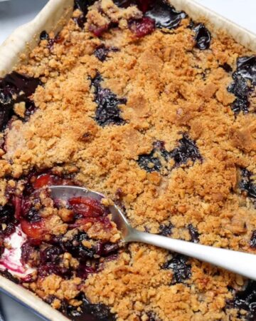 Peach Blueberry Crumble